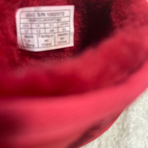 UGG Classic Mini Red suede, Fur lining slip on boots Men SZ13
